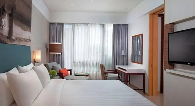 Двухместный люкс c 1 комнатой с балконом и с видом на бассейн Courtyard by Marriott Bali Seminyak Resort