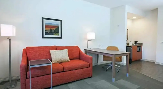 Двухместный люкс Hampton Inn & Suites Camarillo