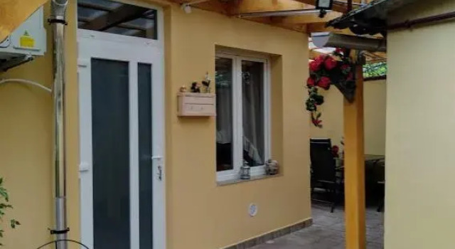 Студия Oázis Apartman