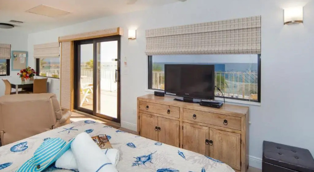 Студия oceanfront Windjammer Resort and Beach Club