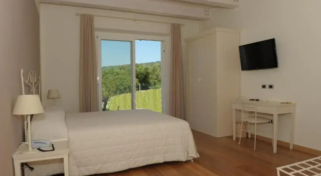 Полулюкс Hotel Giardino Suites&Spa