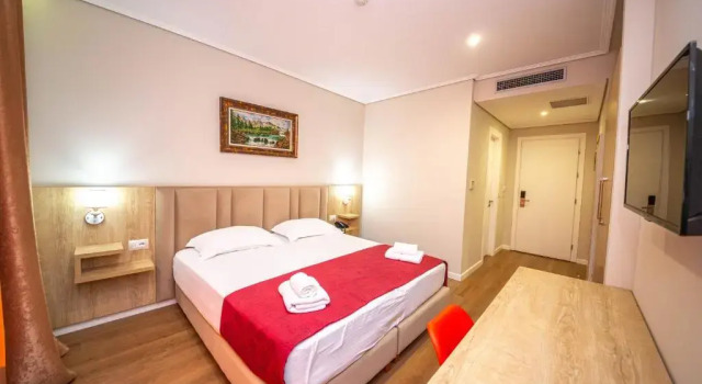Deluxe Doppel Zimmer mit Balkon CLASS Hotel