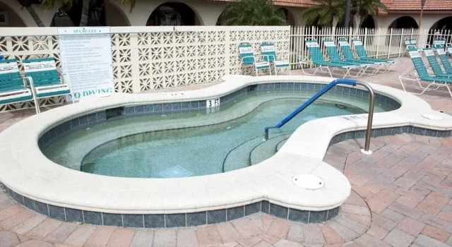 Siesta Bay RV Resort