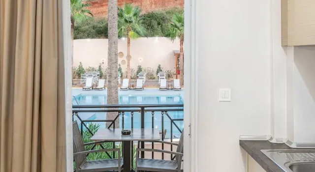 Студия Superior с балконом и с частичным видом на море Sea View Hotel & Apartments