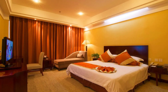 Chizhou Dajiuhua Hotel, Book Hotel 4-stjernede hoteller i Chizhou, 4*