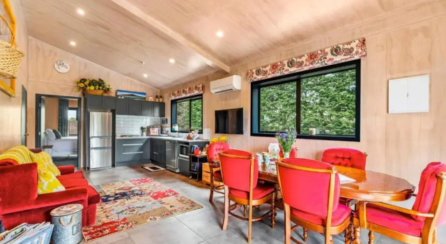 The Barn - Karaka Farm Stay, Забронировать Фермерский дом Фермерские дома региона Окленда, Фермерский дом