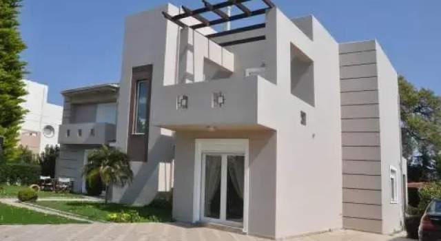 Beautiful house with garden in Rhodes, Забронировать Отель Отели Ялиссос с парковкой, Парковка