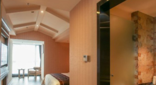Shi Ji Huan Dao Hotel