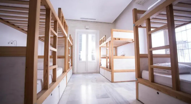Кровать в общем номере (женский номер) The Nomad Hostel&Pension