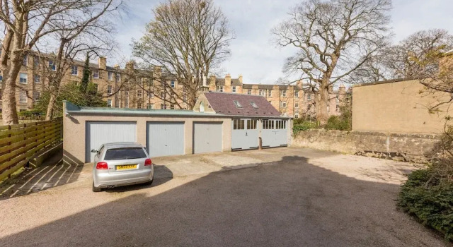 Silver Lining - Loft Studio with Parking, Забронировать Апартаменты/квартира Эдинбург Midlothian, рядом с Flodden Wall