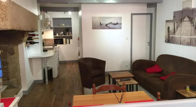 Апартаменты Appartement T3 en souplex sur le port de Saint Goustan