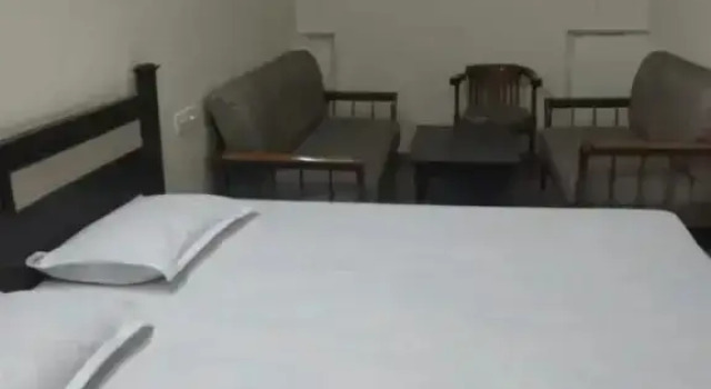 Bhagwan Guest House, Забронировать Гостевой дом Гостевые дома Дехрадун, Гостевой дом