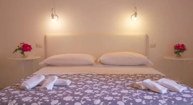 Il Borghetto Apartments & Rooms, Book Apartment Hotels in Central Procida, hotels in Central Procida