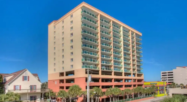 Malibu Pointe by Elliott Beach Rentals, Забронировать Отель Отели Норт-Миртл-Бич 3 звезды, рядом с Possum Trot Golf Club, 3*