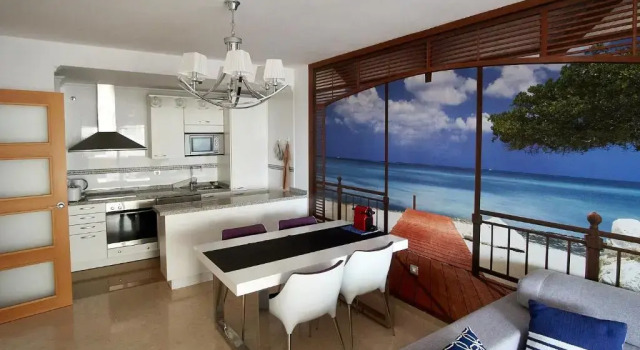 Roy Boston - Luxury Apartment