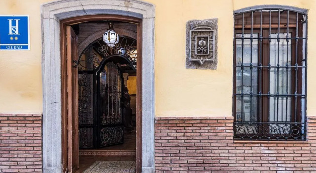Casa de Reyes, Забронировать Хостел Центр Гранада, рядом с Универсидад