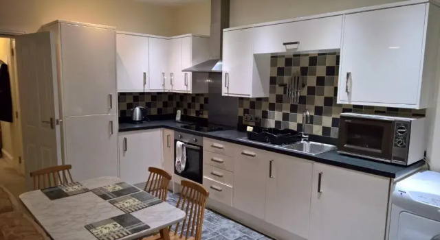 Апартаменты 13 Princess Royal Terrace