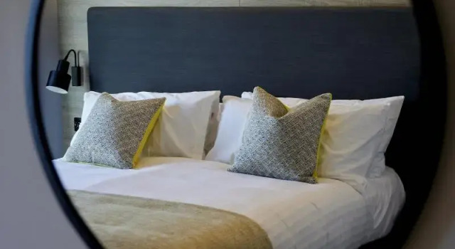 Tŷ Milford Waterfront, Забронировать Отель Отели Милфорд-Хейвен 3 звезды, 3*