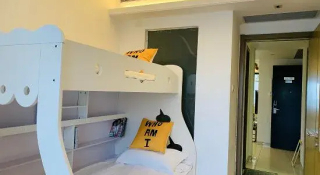 Семейный люкс с 3 комнатами с видом на море One Room One Car Seaview Holiday Apartment