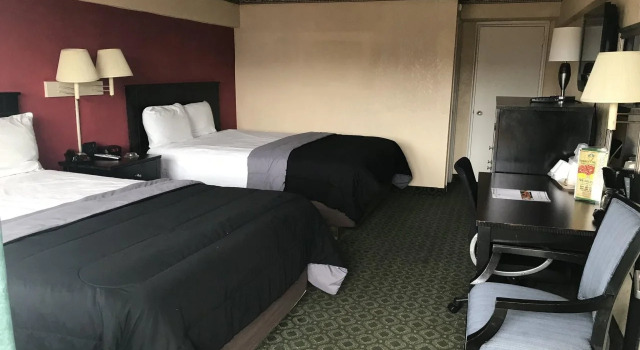 Red Carpet Inn & Suites