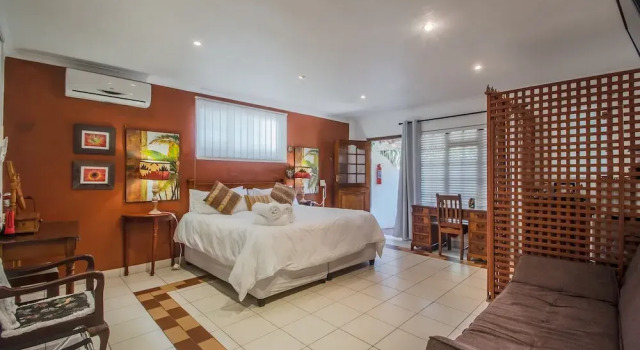 Семейный люкс HoneyPot Guest house