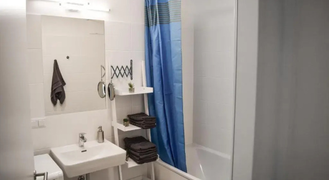 Апартаменты Cosy new Apartment 3min to VIC/Uno-City and Danube