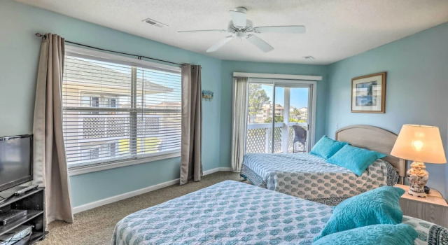 Апартаменты с 2 комнатами с балконом Walk to Beach: North Myrtle Condo!
