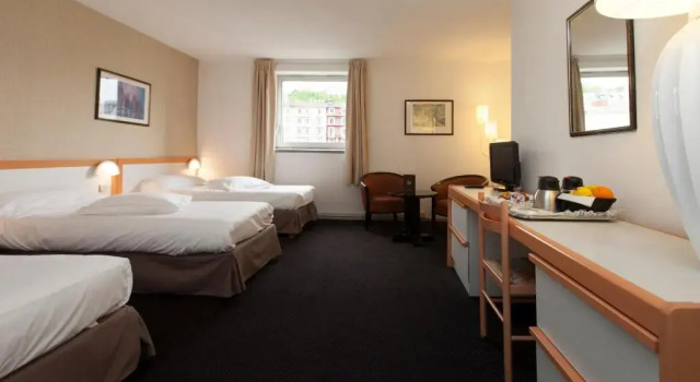 Трёхместный номер Standard Hôtel Paradis