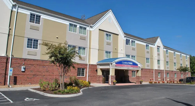 Candlewood Suites Colonial Heights - Fort Lee by IHG, Забронировать Отель Питерсберг Виргиния