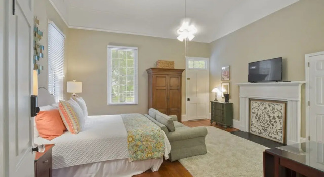 Одноместный номер Standard Liberty Hall Bed and Breakfast