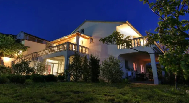 Apartments Tomas, Rezerwuj Apartament Senj 