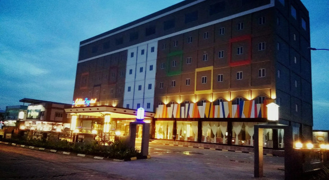 The Golden Bay Hotel Batam, Book Hotel Hotels in Batam with Breakfast, Breakfasts