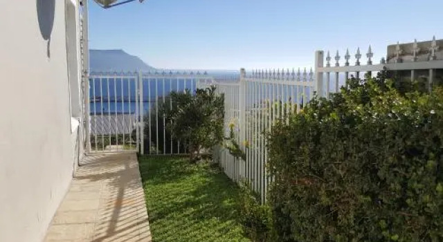 Papillon Guest Suite, Забронировать Гостевой дом Отели Cape Peninsula с парковкой, Парковка