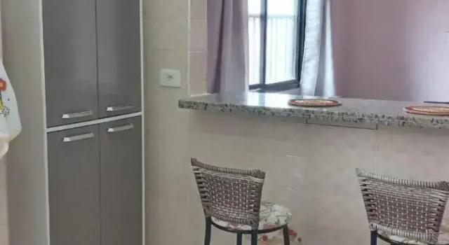 Apartamento com Internet e garagem FREE ! PRAIA GRANDE