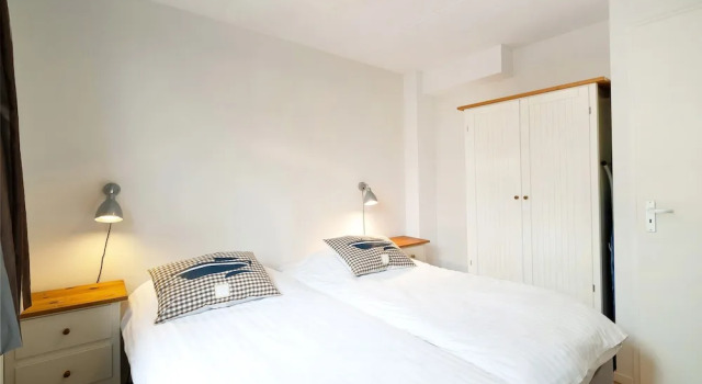 Коттедж Familie Hotel & Apartments Alkmaar