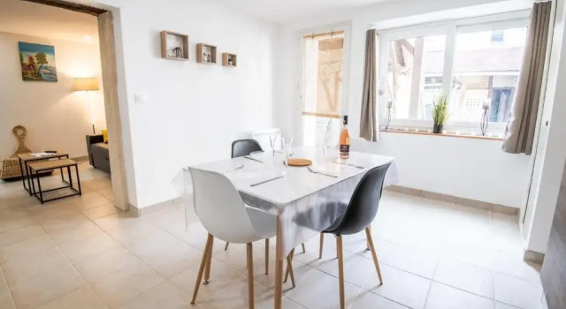 Grand T2 sur la route du Chateau dAmboise, Rezerwuj Apartament Amboise 