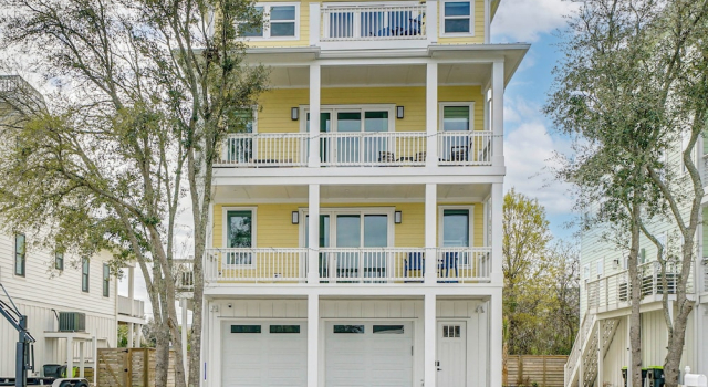 Carolina Beach Luxury Retreat: Intracoastal Views, Забронировать Дом для отпуска Виллы Каролина-бич, рядом с Парк Каролина-Бич, Вилла
