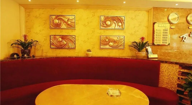 Wanfeng Hotel, Boek Hotel Hotels in Chengdu met parkeren, Parkeren