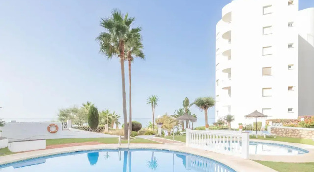 Апартаменты Mediterranean Frontline Beach