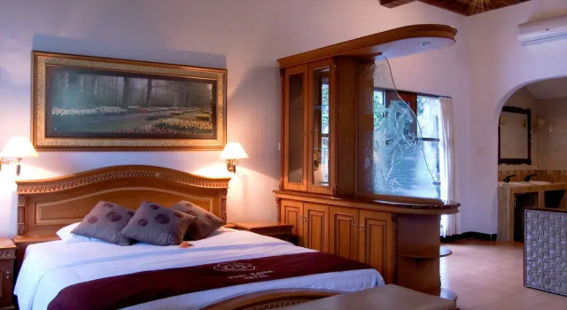 Puri Saron Villa And Spa, 예약 리조트 Petak 인도네시아