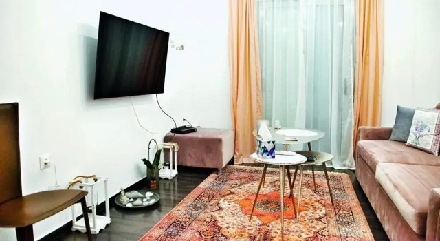 Delightful Brand New Apt
