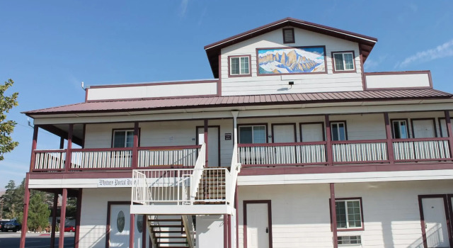 Whitney Portal Hotel And Hostel, Prenota Ostello Lone Pine Eastern Sierra