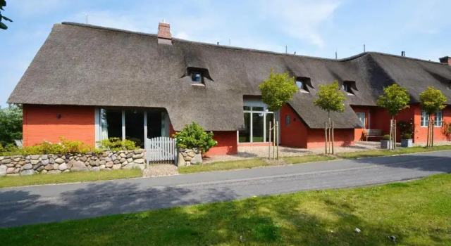 Коттедж Reethus Doerpsend Haus 1