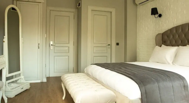 Двухместный номер Superior с балконом Louis Rooms