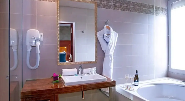 Двухместный номер Deluxe с видом на озеро Les Trésoms Lake and Spa Resort