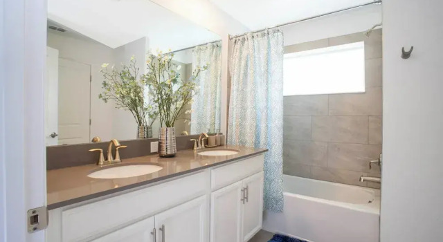 Коттедж Gorgeous 4Bd w Pool Close to Disney Storey Lake 4289