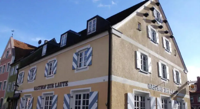 Zur Laute, Book Hotel Hoteller i Mindelheim med parkering, Parkering