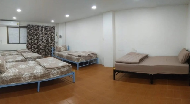 Chauhan Inn, Забронировать Отель Патумван 