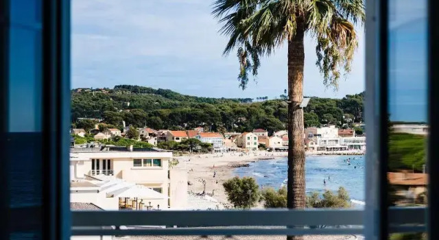Двухместный номер Deluxe Grand Hotel Des Sablettes Plage, Curio Collection By Hilton