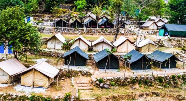 Camp Eagles Nest, Rezervovat Hotel Rišikéš Uttarakhand